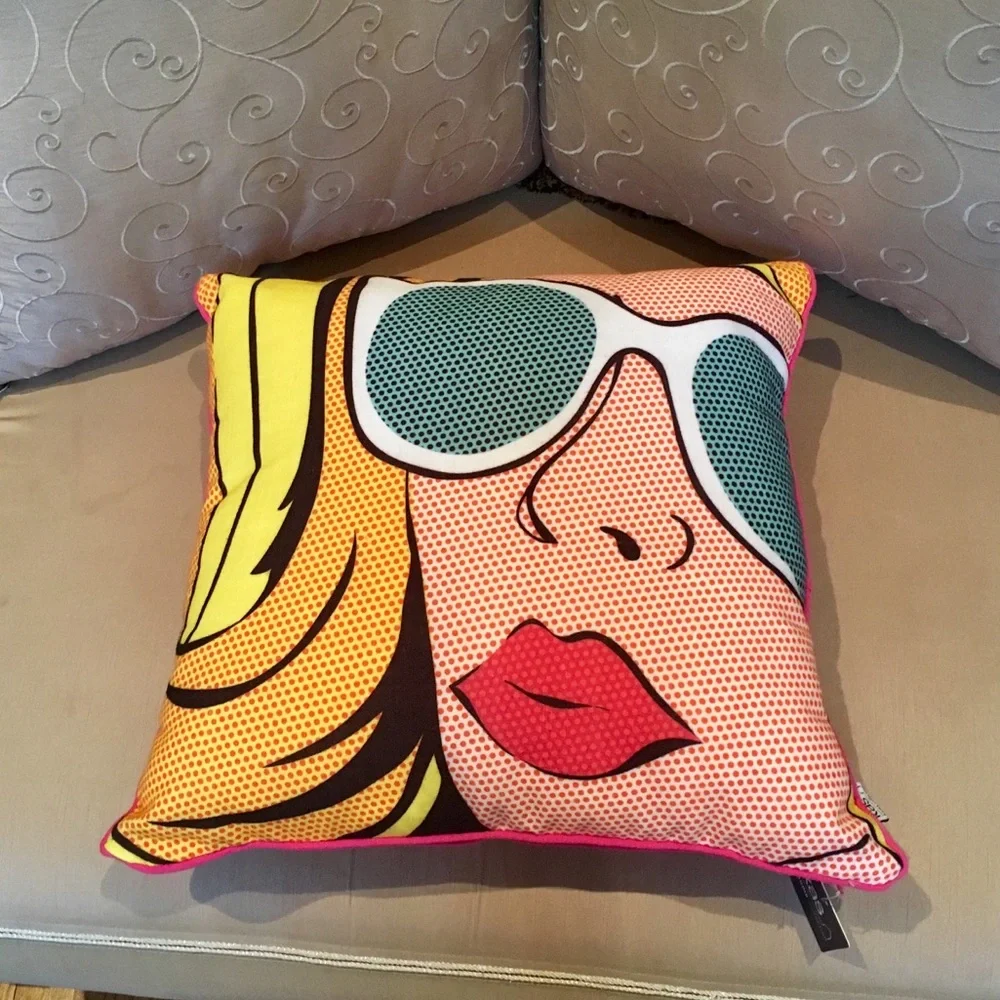 KAS Home Collection POP ART Pink Cushion